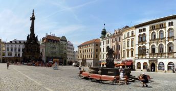 Vista de Plaza y Columna Mariana en Olomouc